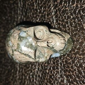 Que sera stone skull2 inches